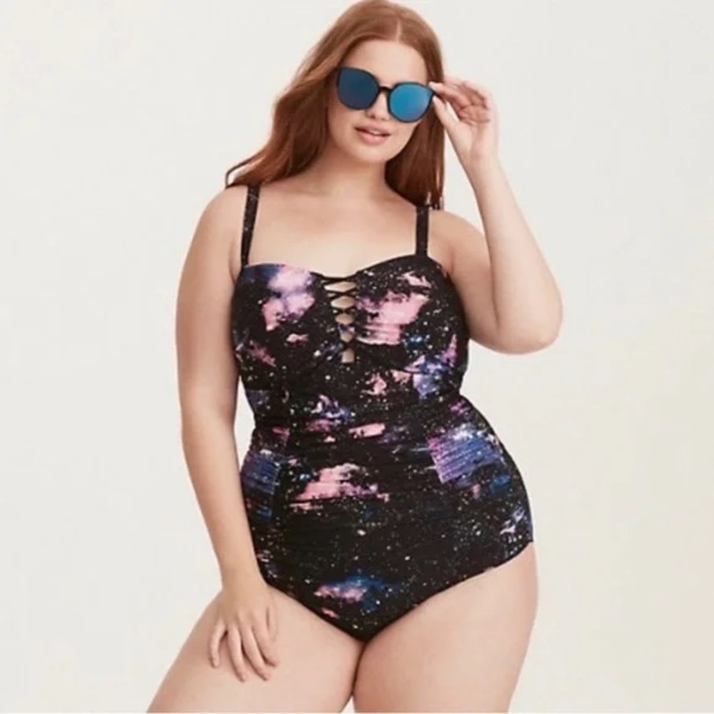 NWOT Torrid (6x/30) One Piece Galaxy Swim